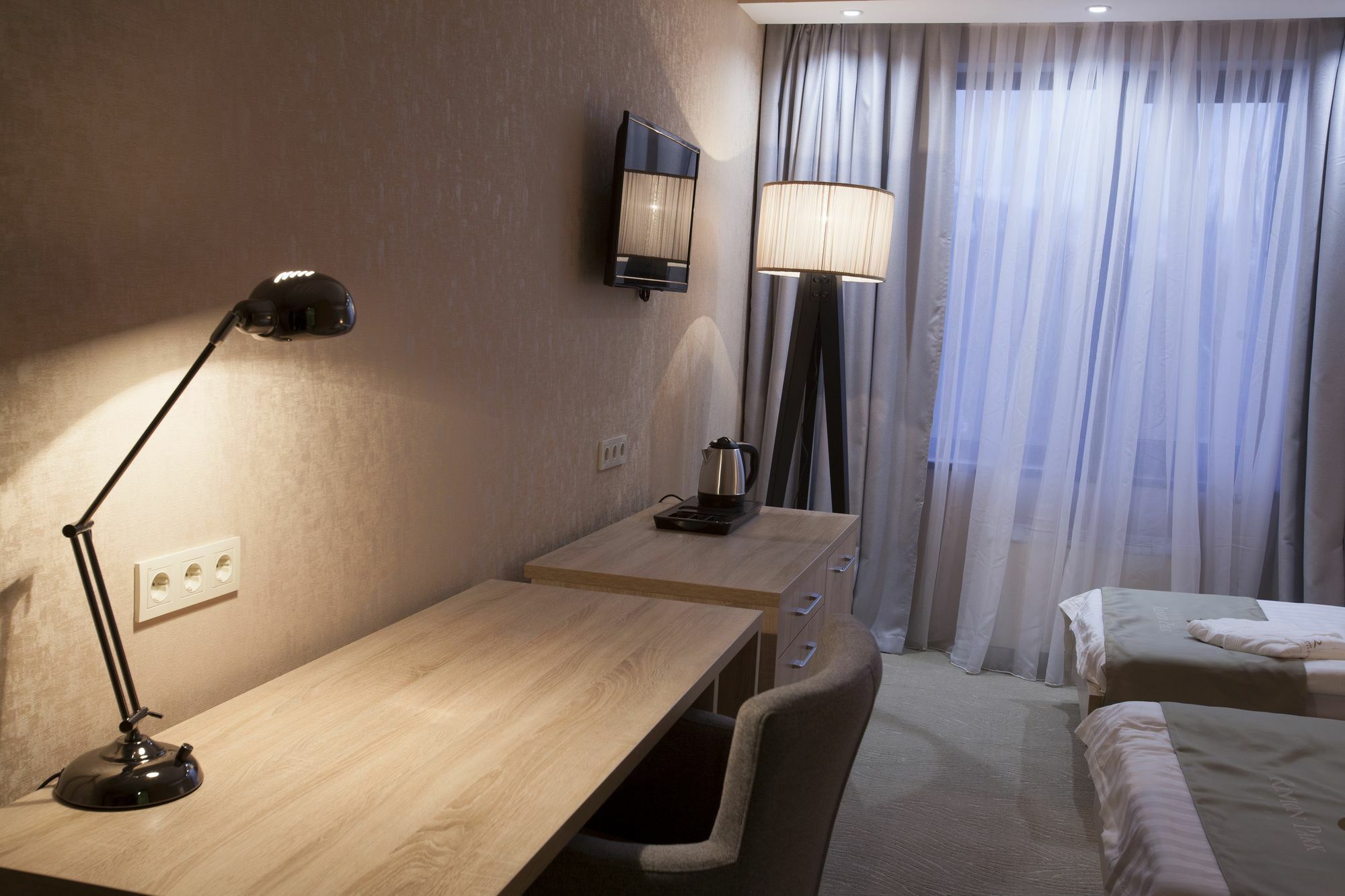 אלמטי Renion Park Hotel מראה חיצוני תמונה